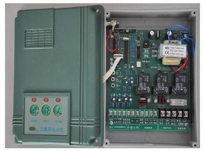 【供應(yīng)優(yōu)質(zhì)軟啟動多功能、伸縮門、平移門、自動門、電動門控制箱】價格,廠家,圖片,電動車控制器,無錫靈達(dá)機(jī)電科技-